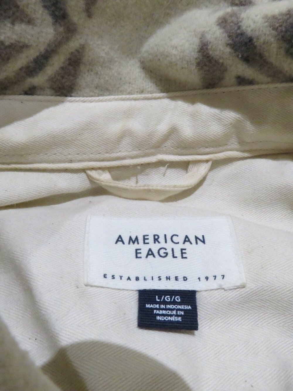 AMERICAN EAGLE Aztec Southwestern Shirt Shacket Jacket Cocoa Cream Large Outdoor - Picture 15 of 15